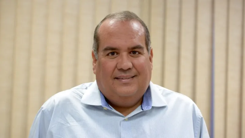 O assunto é Rádio — &nbsp; O deputado estadual Sandro Régis (União Brasil) afirmou, nesta quarta-feira (20), que o parecer dos auditores do Tribunal de Contas do Estado (TCE-BA) pela desaprovação das contas da Companhia de Desenvolvimento Urbano do Estado (Conder) de 2022 confirma denúncias feitas pela oposição ainda naquele ano sobre irregularidades na celebração e execução de convênios firmados pelo governo do estado. Na época, líder da bancada de oposição na Assembleia Legislativa da Bahia (Alba), Sandro Régis foi o responsável por apresentar ao TCE, em nome do bloco oposicionista, uma representação questionando a condução dos convênios realizados pela gestão estadual. Segundo a denúncia, os instrumentos estavam sendo utilizados em [&hellip;]