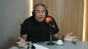 O Assunto é Rádio — × Aviso SMTP connect() failed. × Mensagem Artigo enviado com sucesso Sandro Régis projeta vitória de ACM Neto no 1º turno e diz que grupo já tem mais de 100 prefeitos aliados Escrito por Carol Santos     Candidato a deputado estadual pelo União Brasil, Sandro Régis voltou a comentar os bastidores e a negociação envolvendo o apoio de prefeitos do interior da Bahia. Em entrevista nesta quinta-feira (30) durante o Giro Baiana da Baiana FM 89,3, ele destacou a chegada do senador Angelo Coronel (Republicanos) na base de oposição. Trouxemos um dos senadores mais respeitados no interior da Bahia. Foi o senador que mais […]
